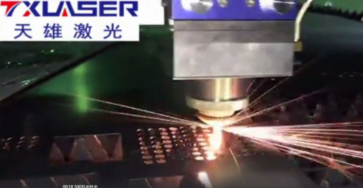 金屬激光切割機 切割銅（tóng）現場（chǎng）圖（tú）
